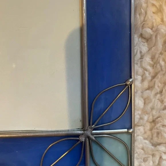 MALDEN Elegant 5x7 Stained Glass Frame, Handmade with metal/glass, blues/silver - Picture 7 of 10